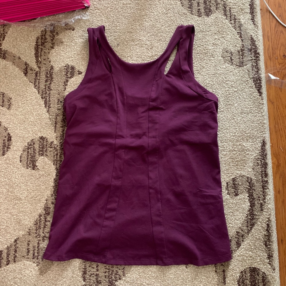 Alo yoga- long arch tank. NWT size L